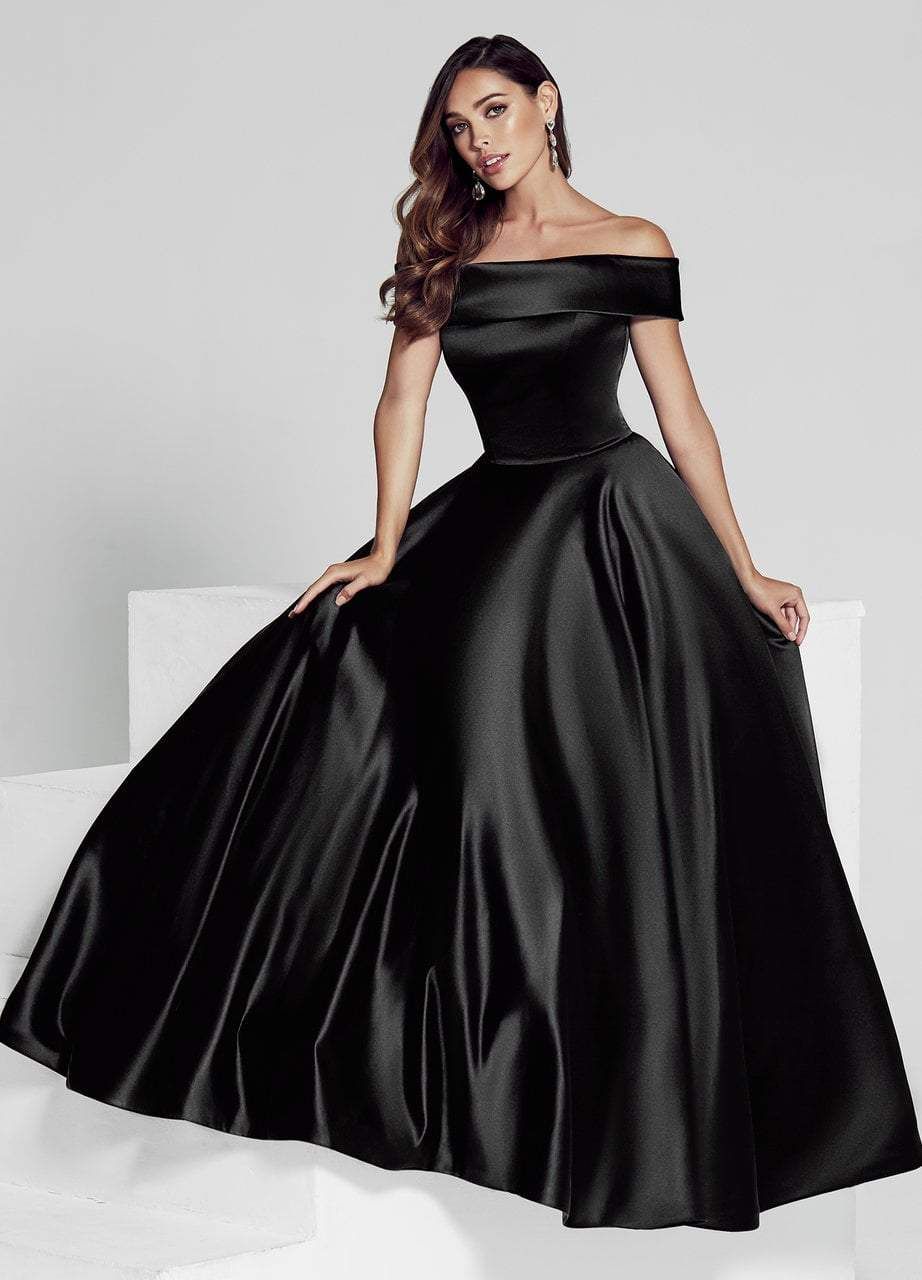 Атласное черное длинное платье